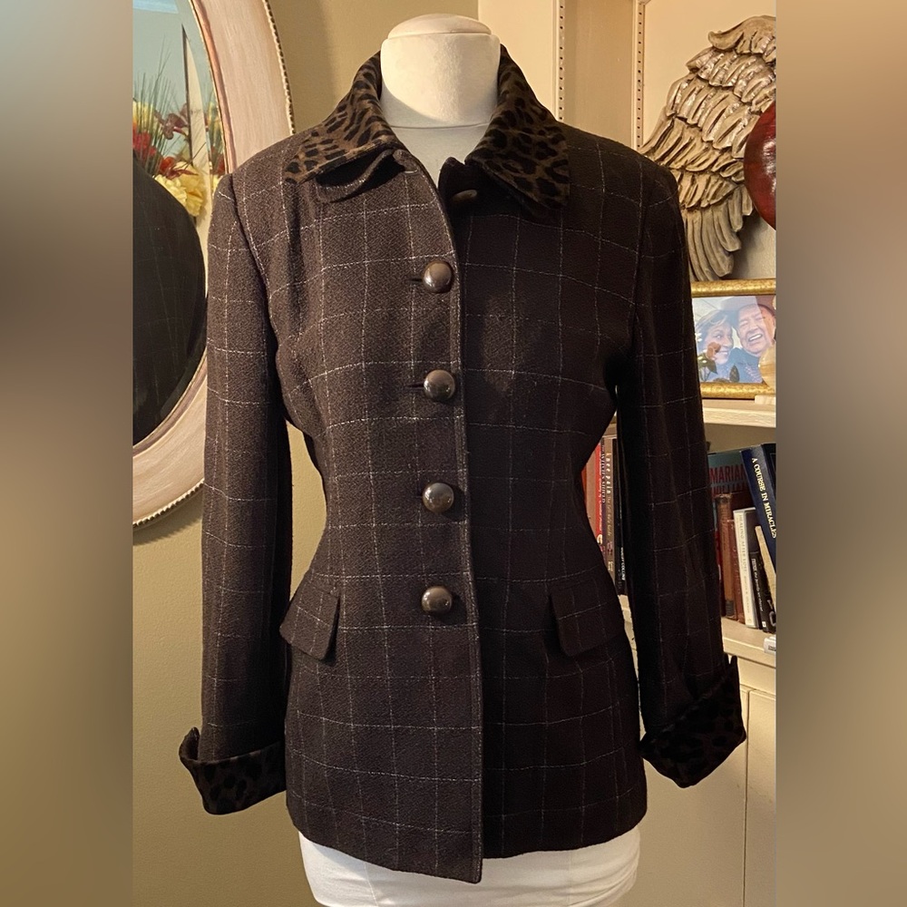 Christian Dior jacket size 10; with detachable collar and cuffs. Exquisite